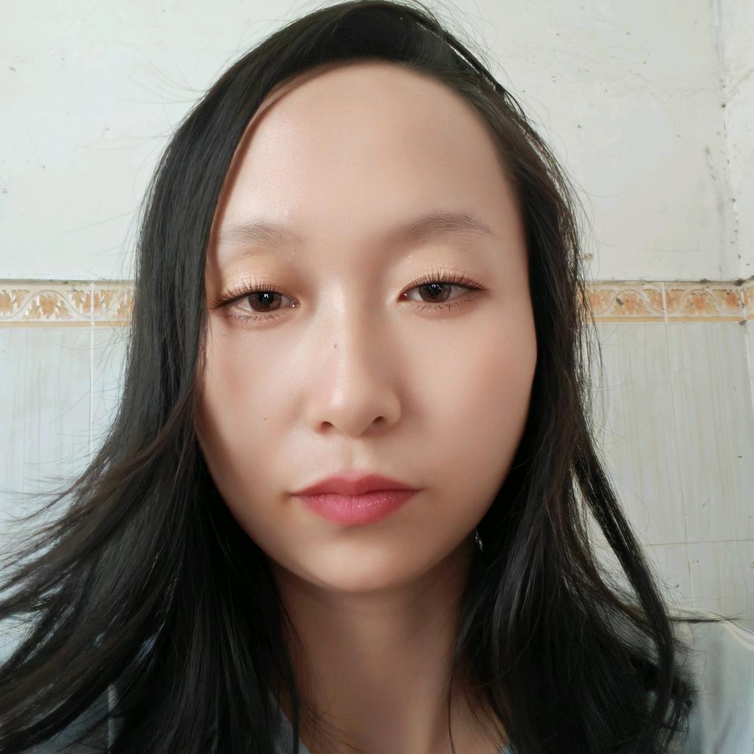 专吃辣条的猫，（等一个宠爱我的人）