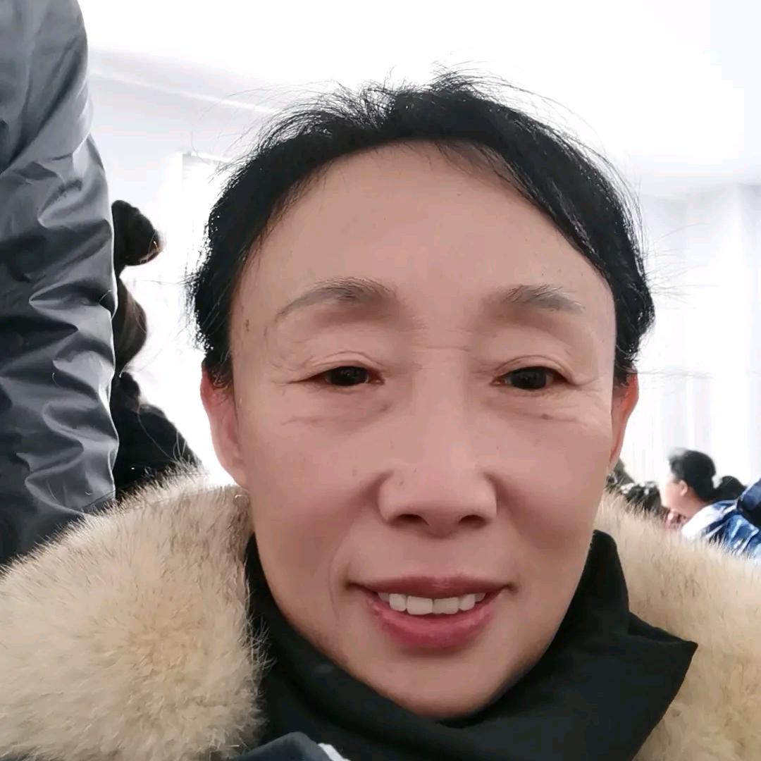 霞姐爱唱歌