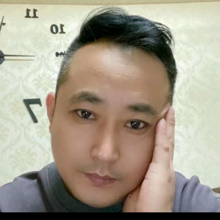 简奢皮草馆