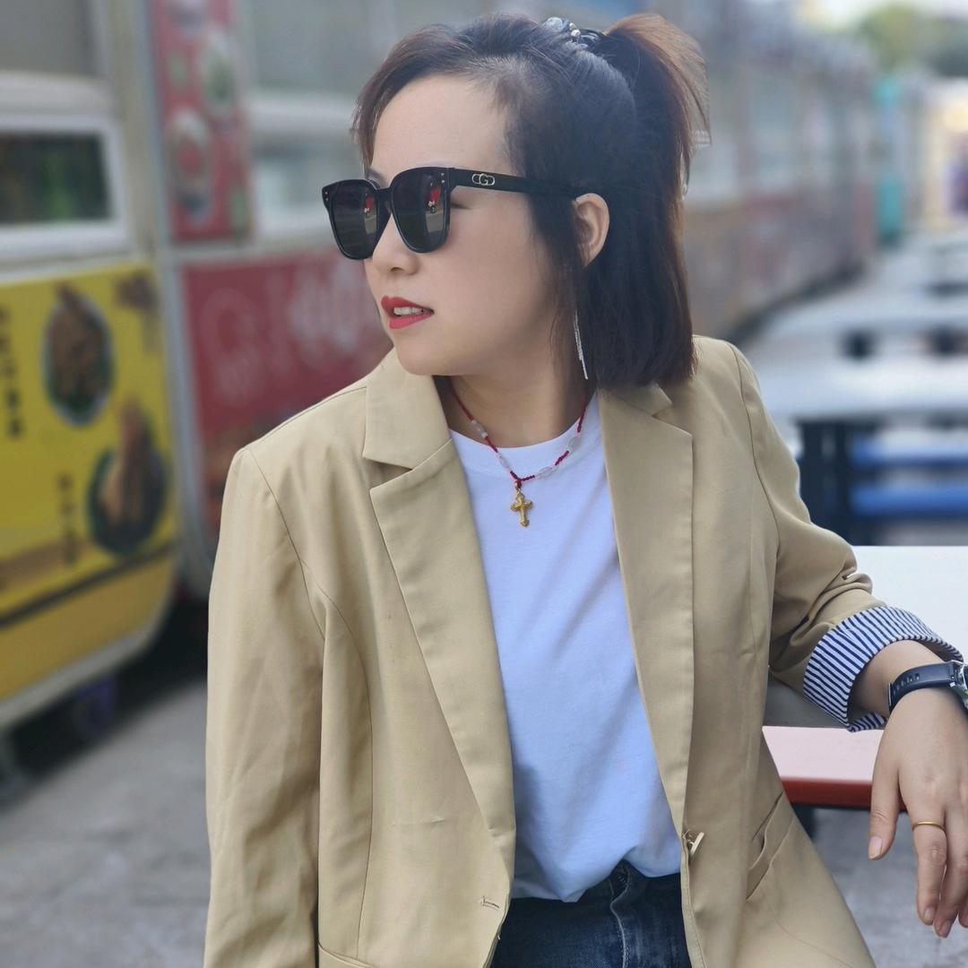 ༺ۣۖ只飲烈酒ۣۖ༒ۣ不談過往ۣۖ༻