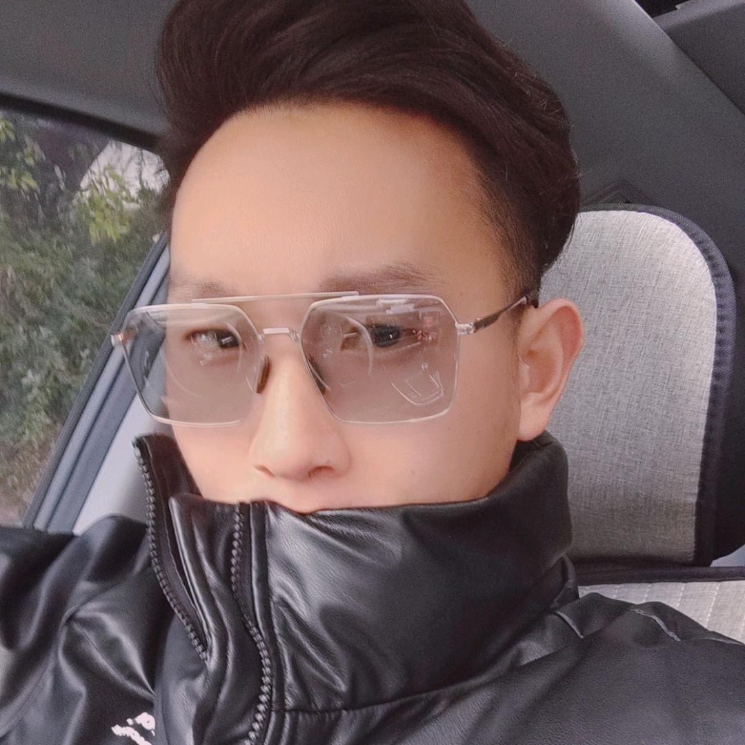 (王多多)