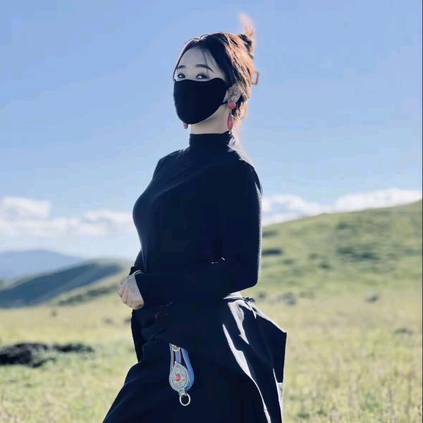 এ。̶拉姆不拽⁺₊🦋₊⁺