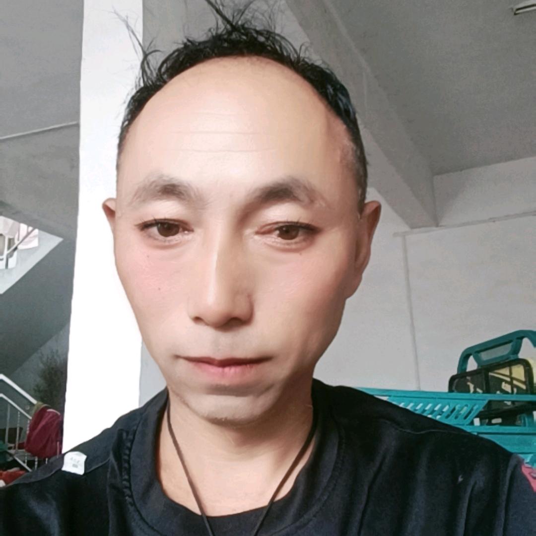 小帅哥