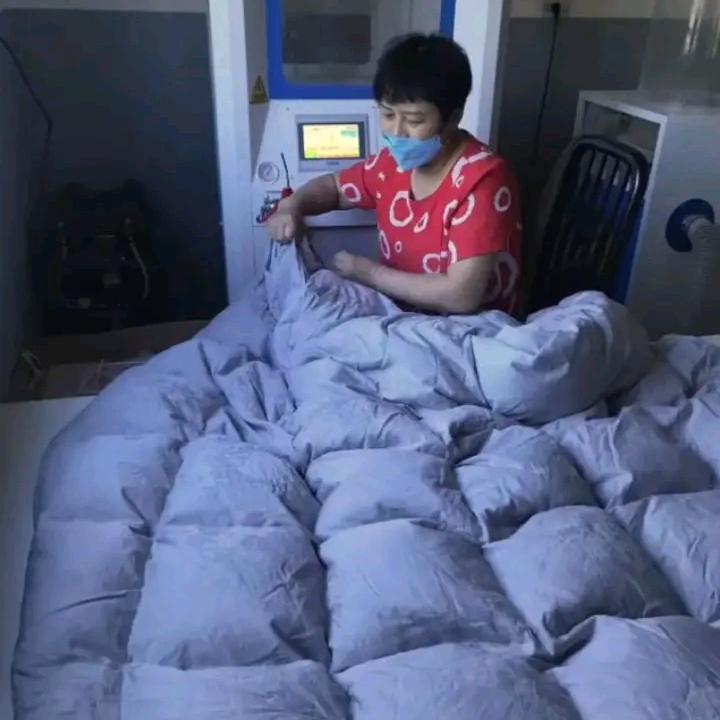 徐莉羽绒被服翻新定制