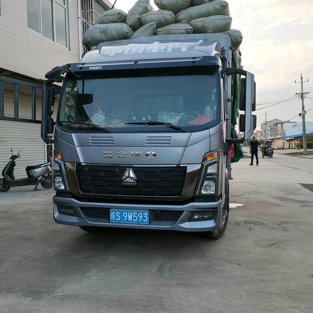 罗师傅，运满满司机，长4.2米宽2.2米