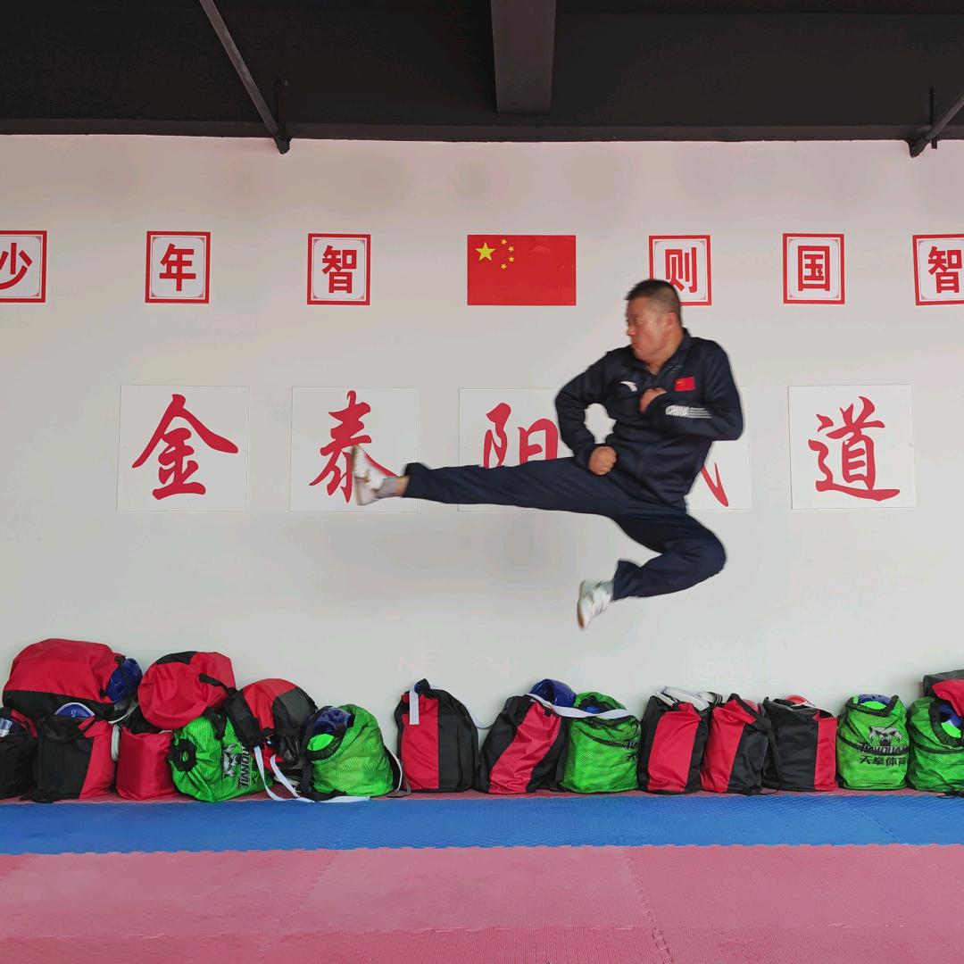 孟坝张富平金泰阳艺术培训