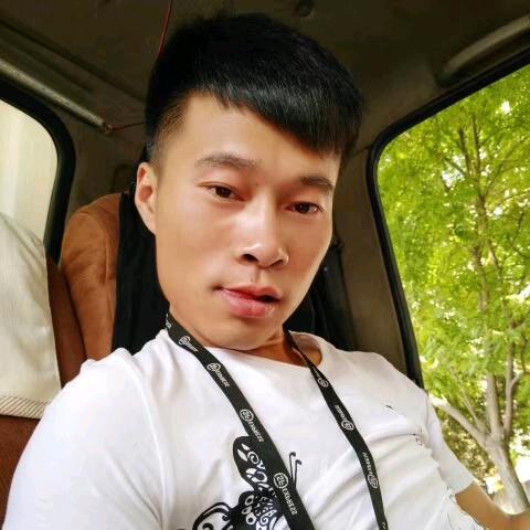 㣻罖
