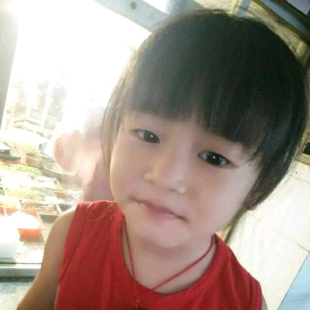 青