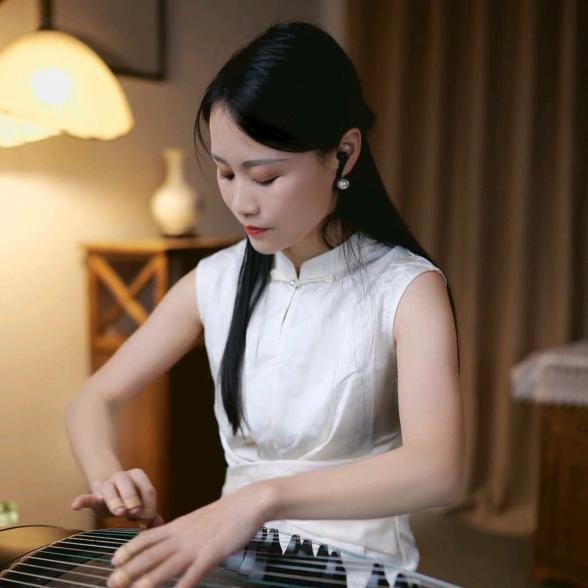 古筝郑翠