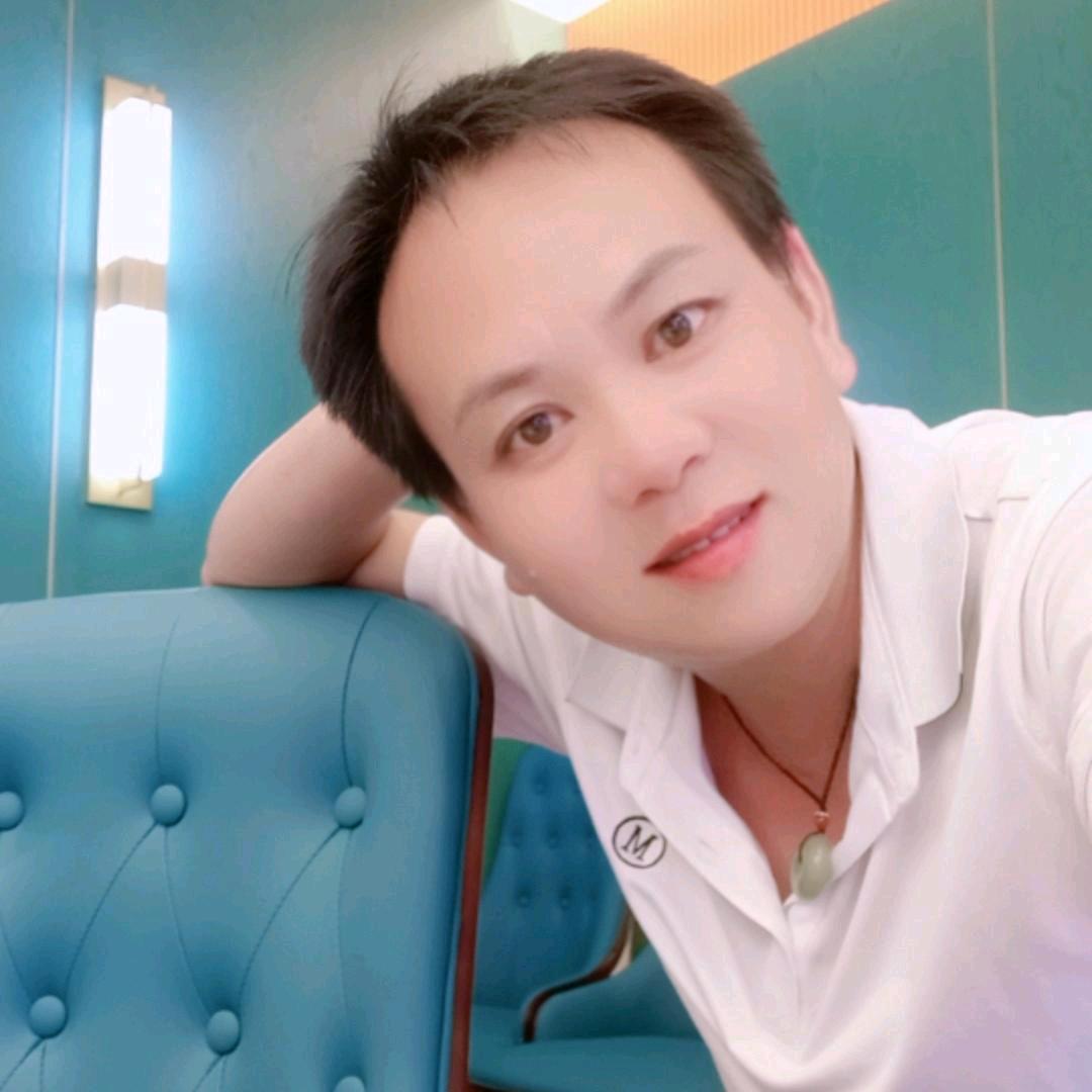 侗家阿哥，《爱唱歌🎤》