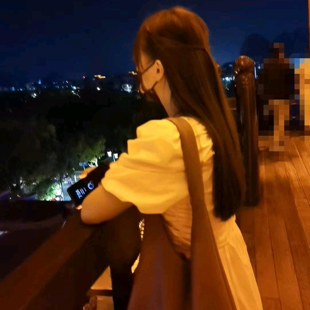 黑夜中的流星