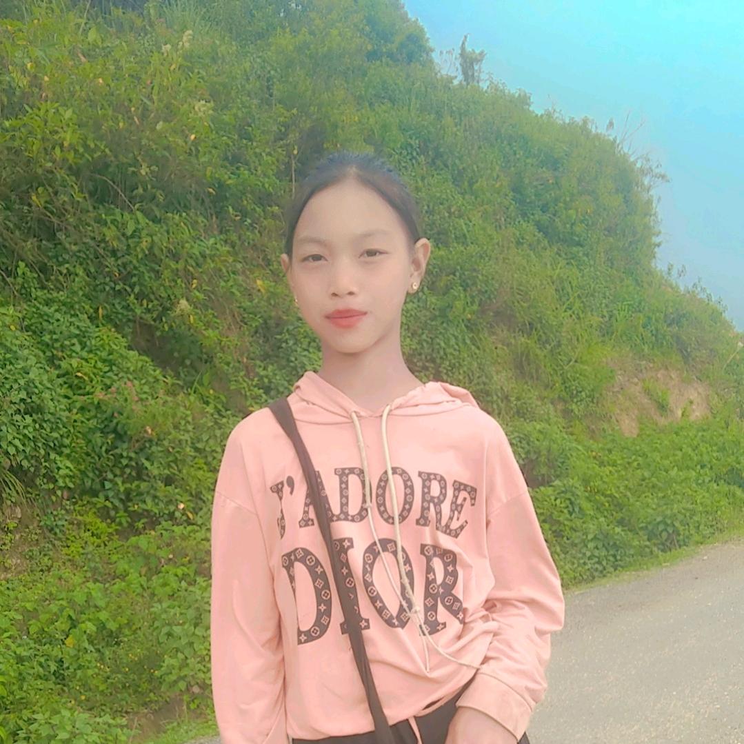 ນ້ອງລີ🇱🇦ສະໄພ້🇨🇳