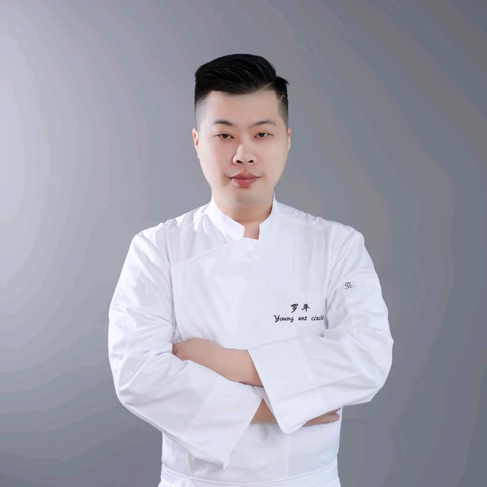 青年蚁圈 总监 罗平