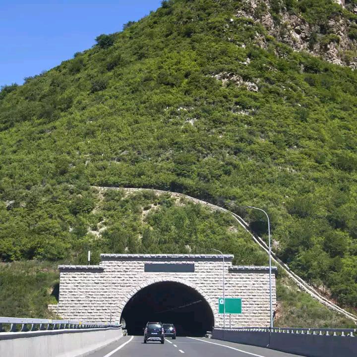 百业兴旺
