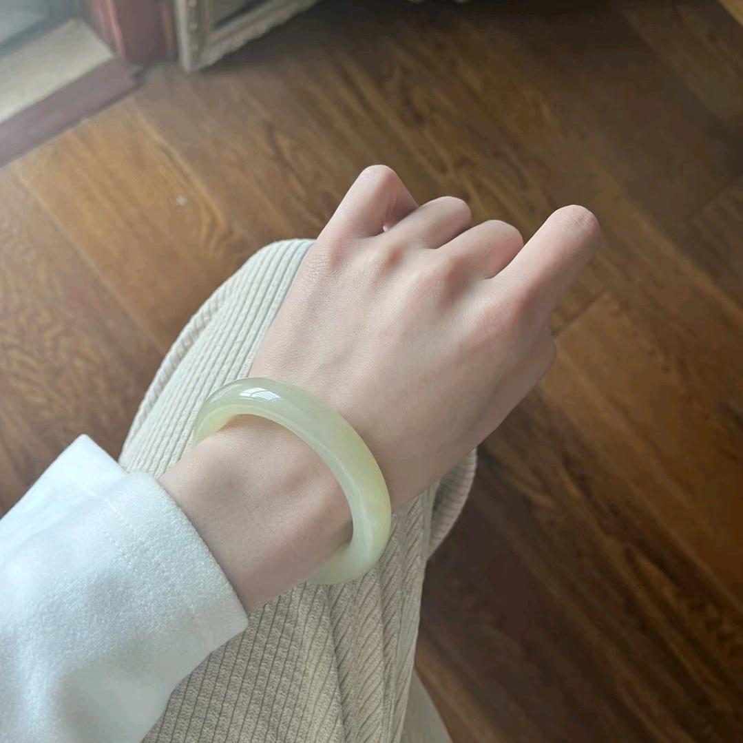 玉环天然珠宝手镯
