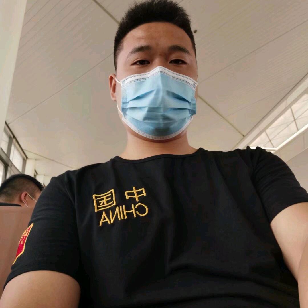 群。