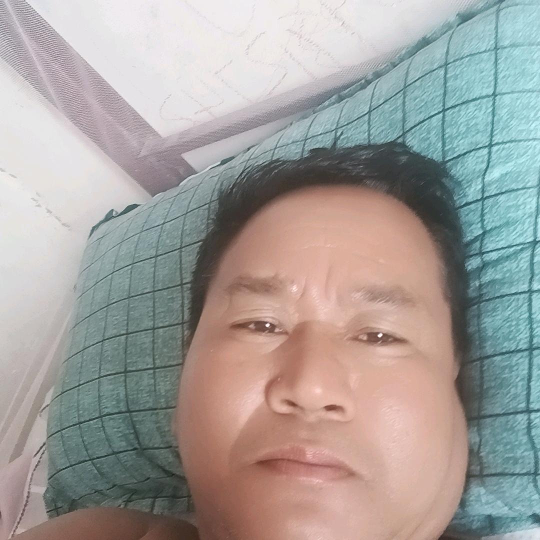 一半香烟一半醉