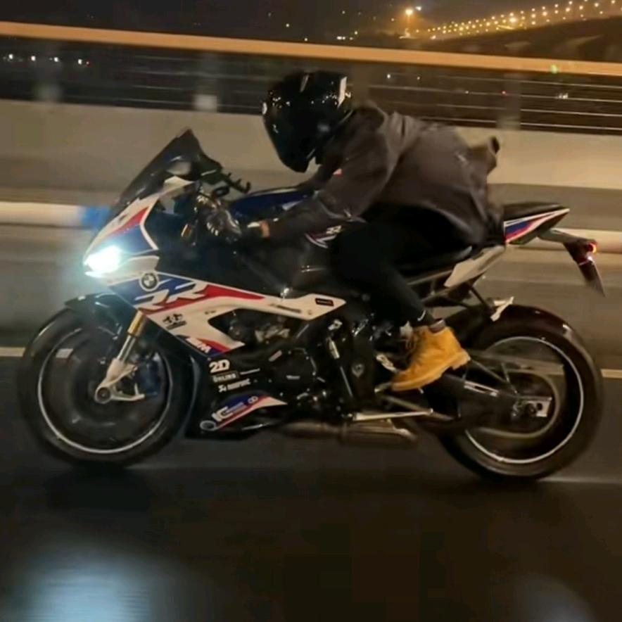 K健