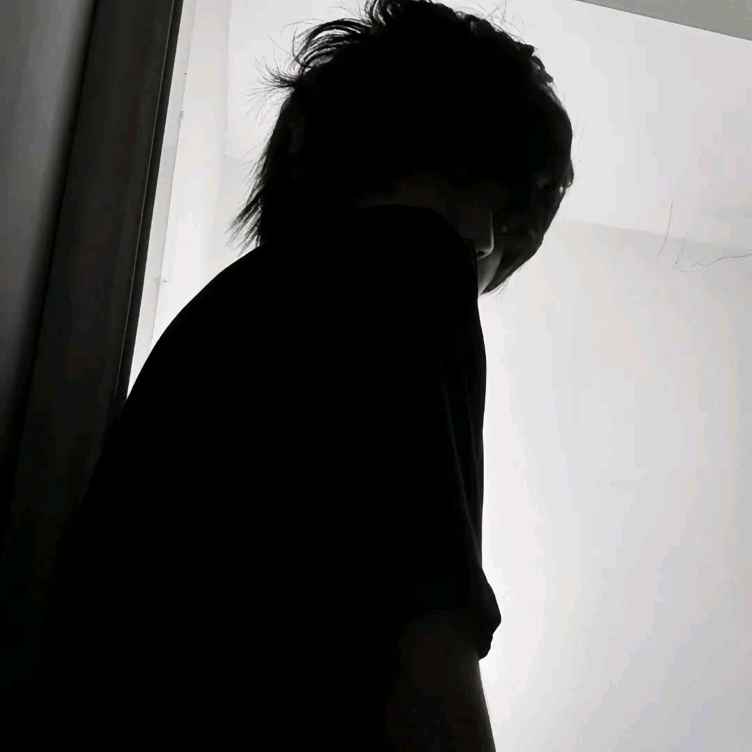 墨卿。