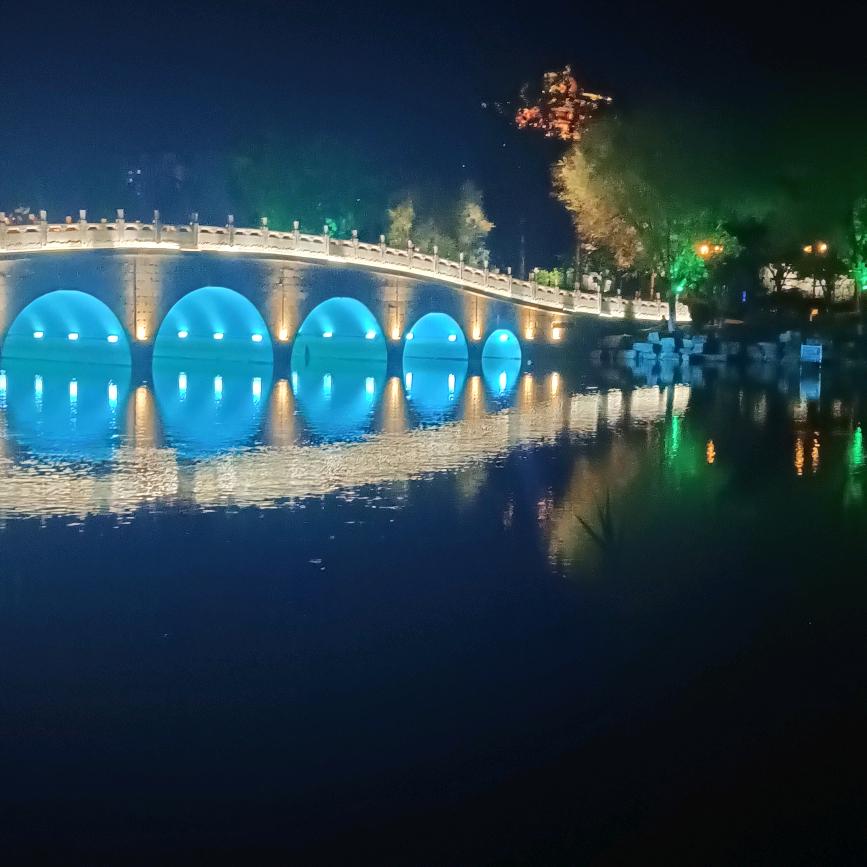 🐰¹⁹₈₇℘࿐一碗小米周