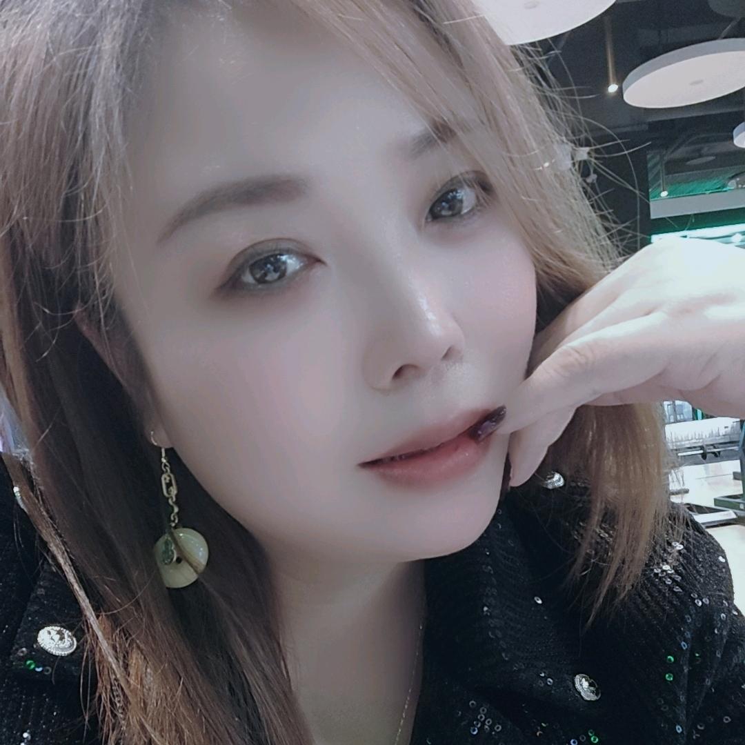 农村里的大婶