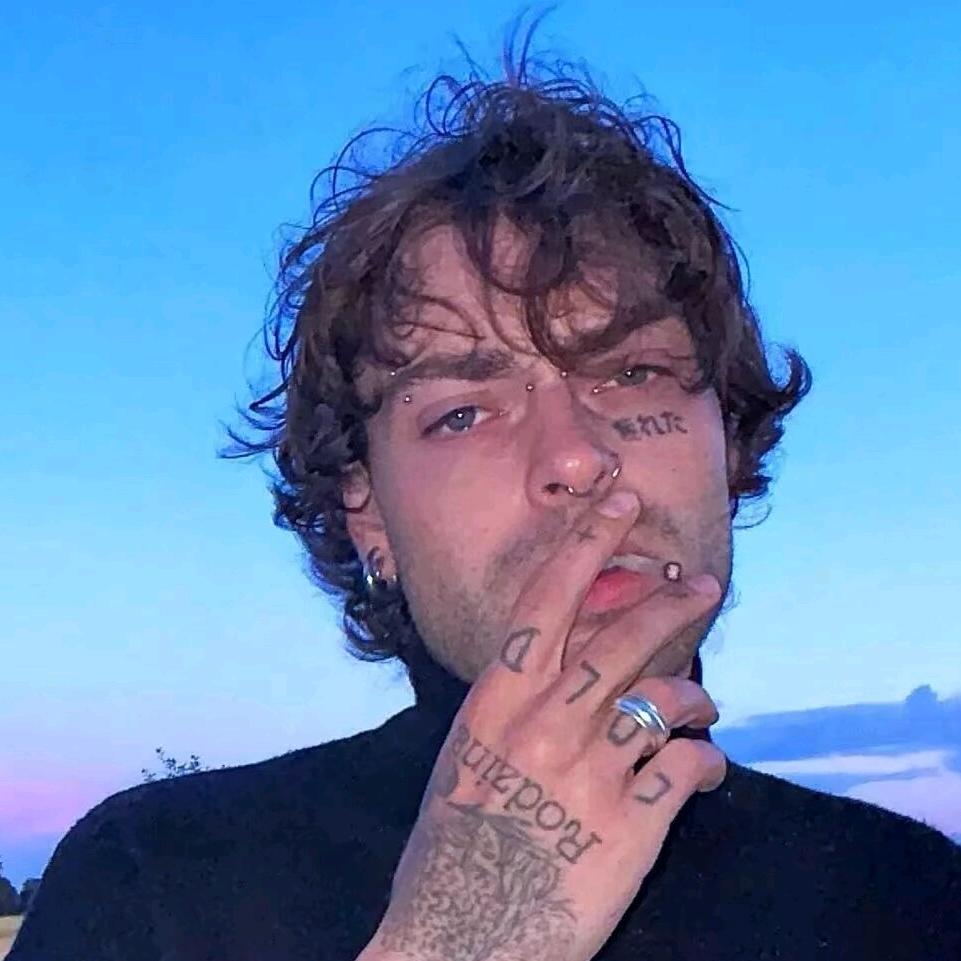 བྷྱོ་࿐Lc