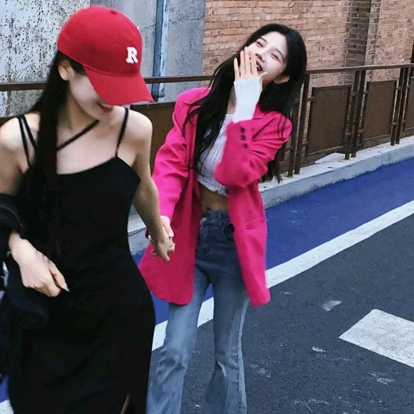 𝓬𝓲𝓻𝓮𝓷𝓴𝓪𝔃𝓱𝓾