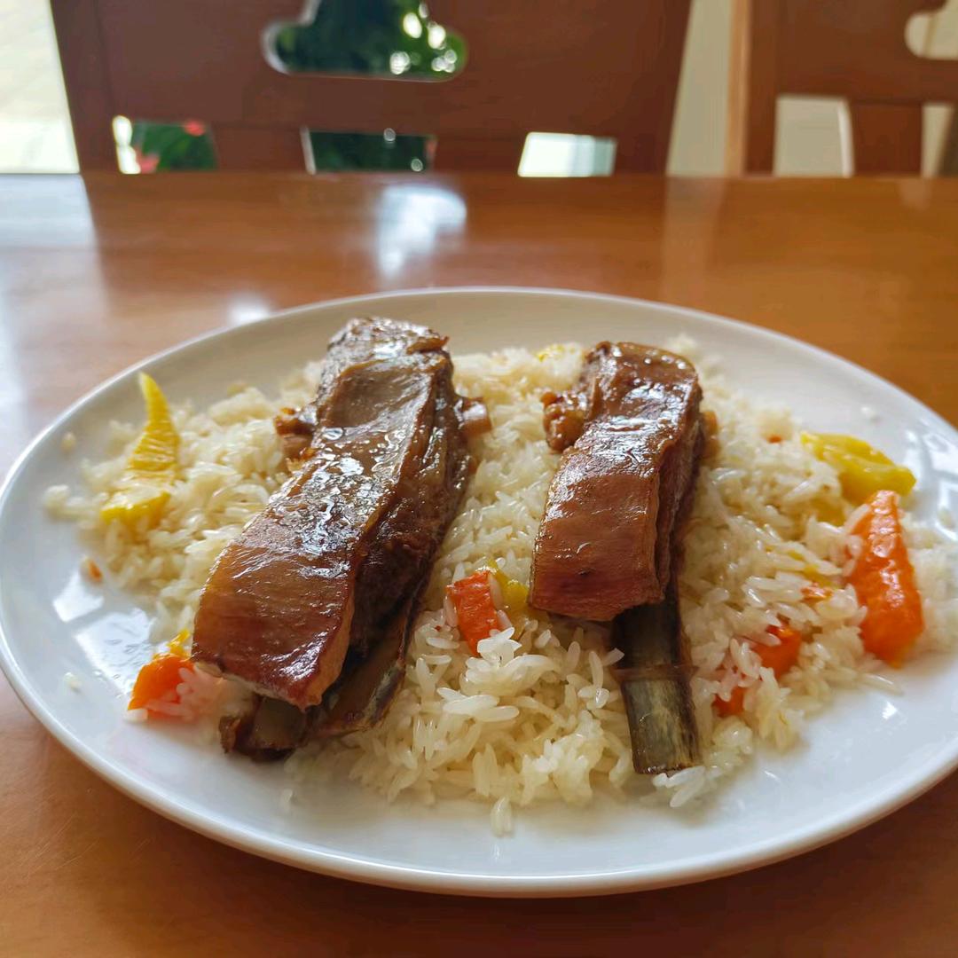 金楼兰抓饭