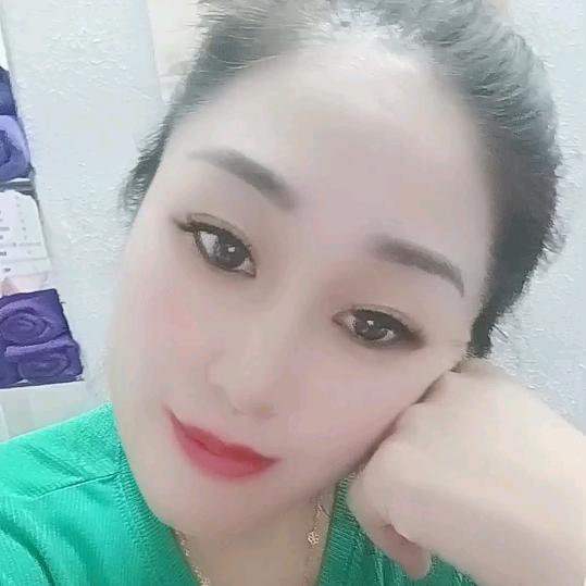 单亲妈妈卢妹儿小号
