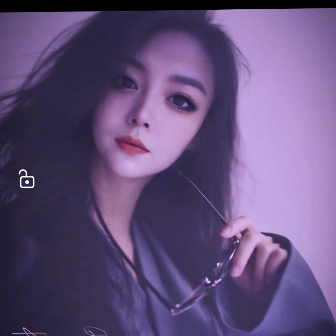 🌸  卖布鞋的老板娘