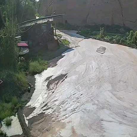 风衣哥