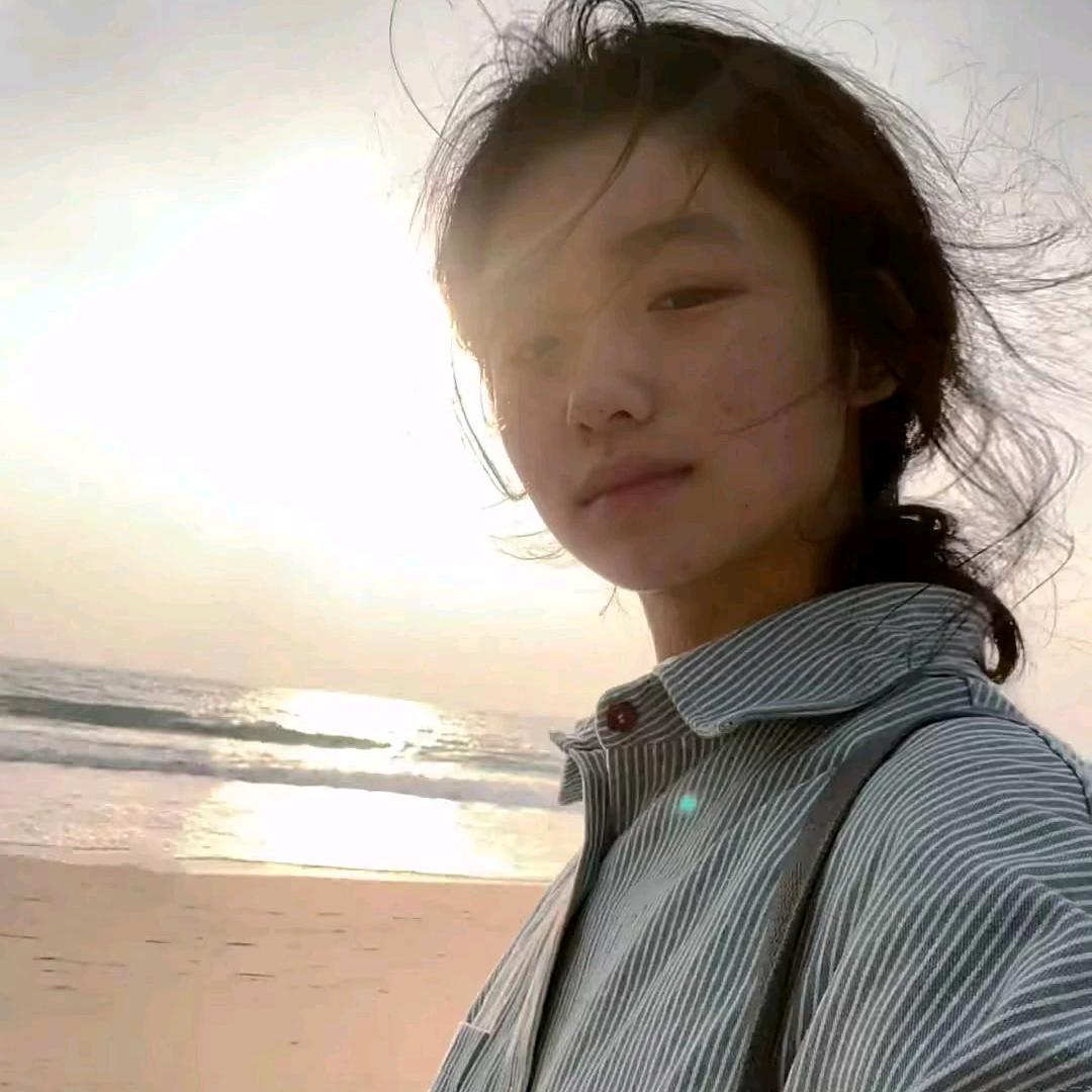 小妤.