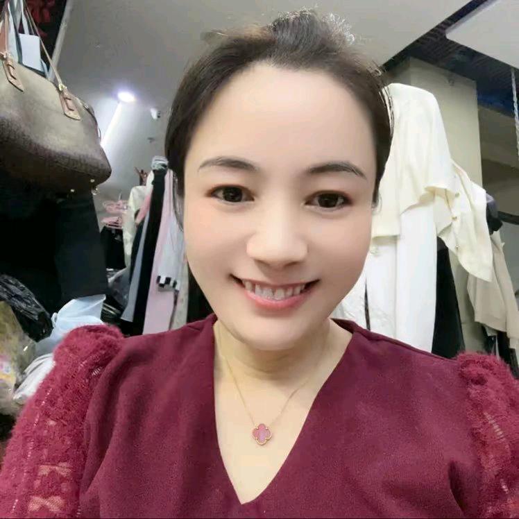 济南天桥区粉粉服饰商行