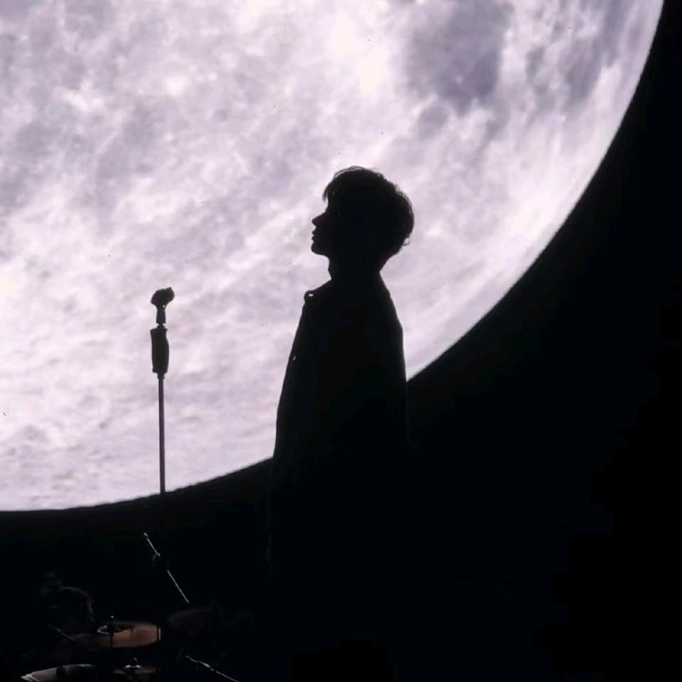 书商按本回收大学教材