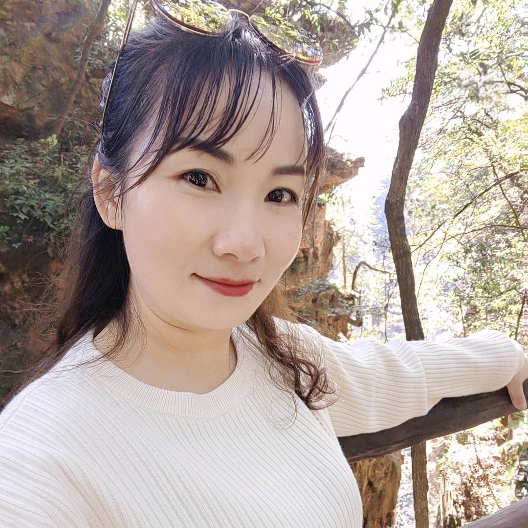 软装小姐姐梅梅