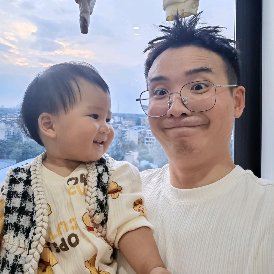 濛濛爸爸是咸鱼