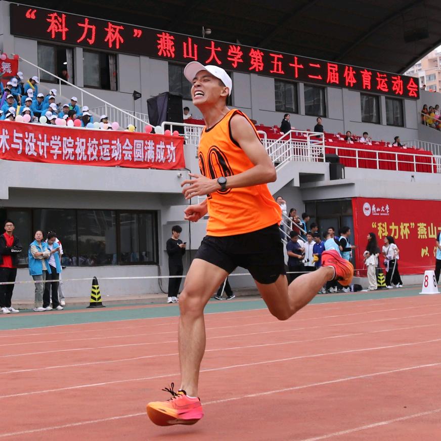 不会播音的体育生