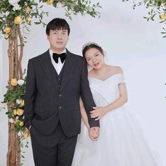 这是两个宝宝的爸爸