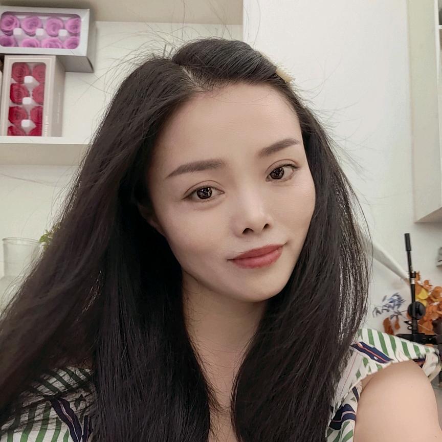 赤壁市花间鲜花店（同城送花上门）