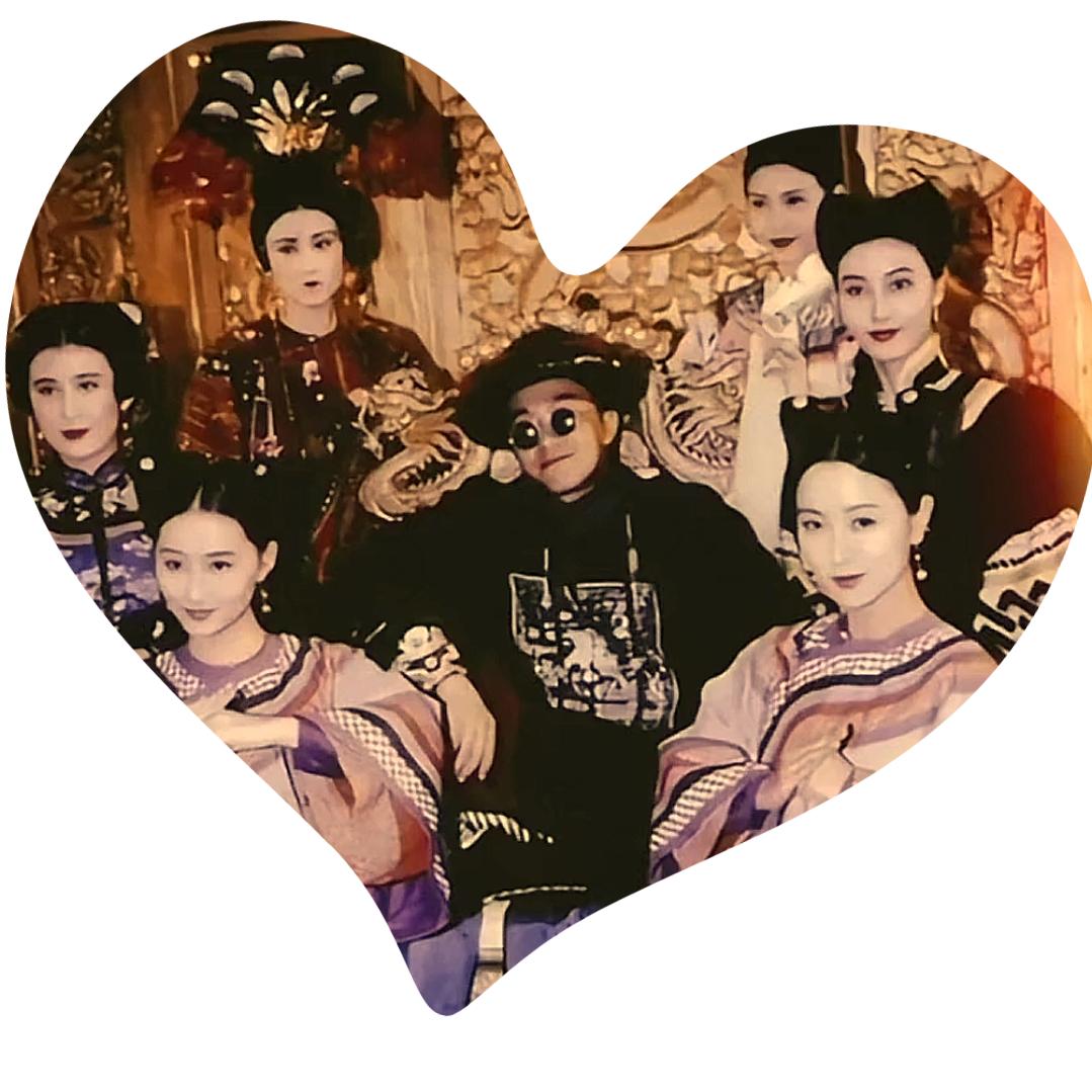 ୧⍤⃝🍗今夜无事，勾栏听曲