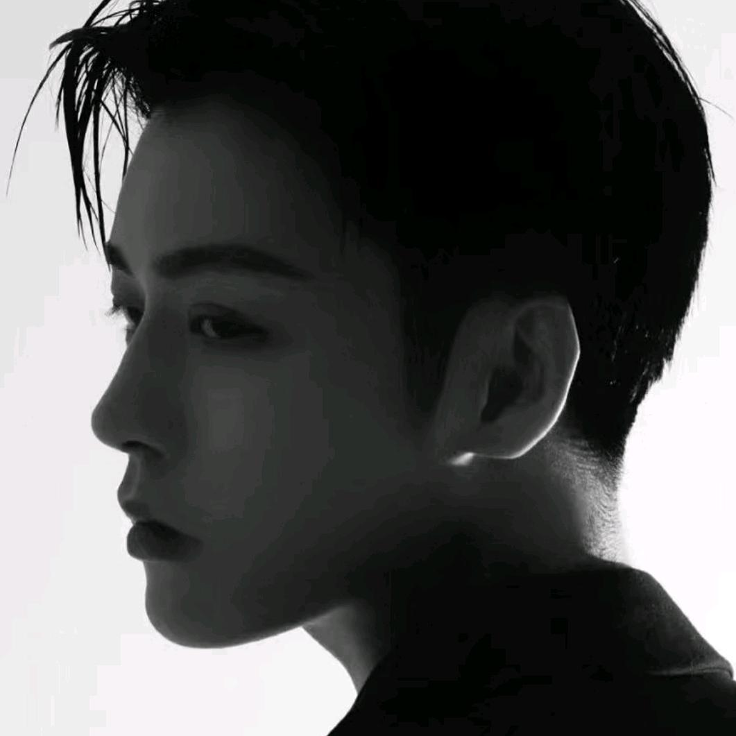 骑着蚂蚁看嫦娥