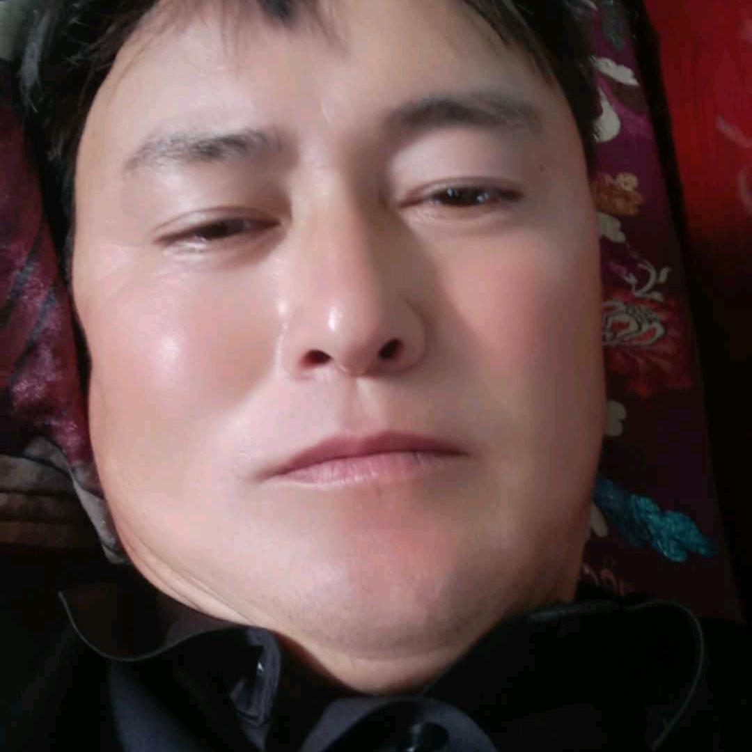 德力达拜克，单身