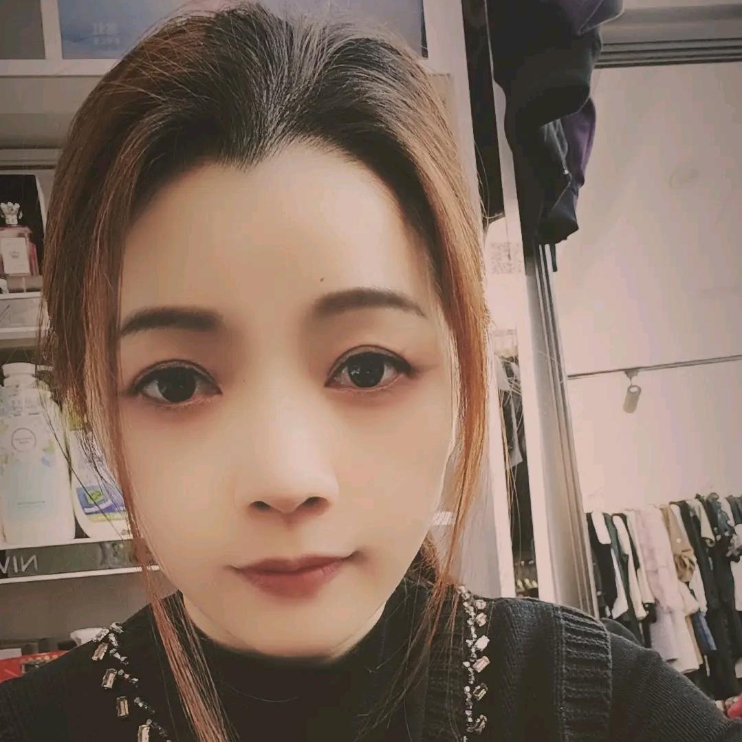 晋江市，英林镇，下伍堡，尹思雯，女装店，