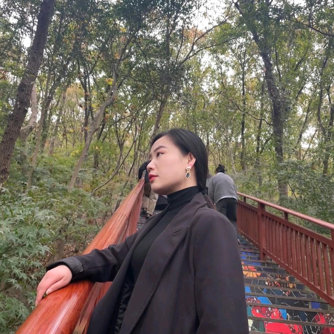 就叫小美吧