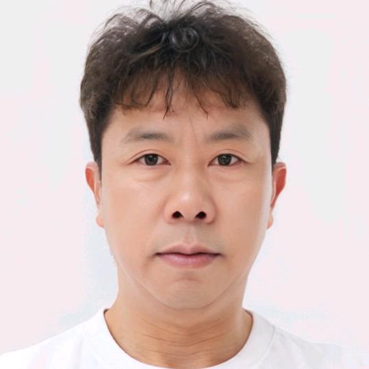 爱笑的男孩小赵