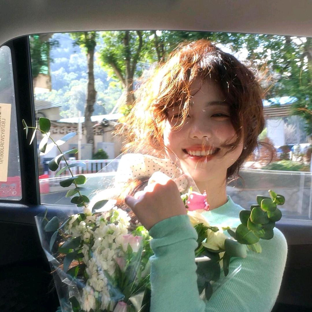 小杏❤️（进裙看第1️⃣个作品）