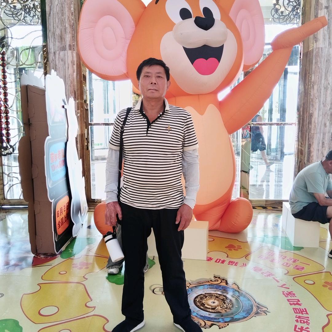 何仁贵