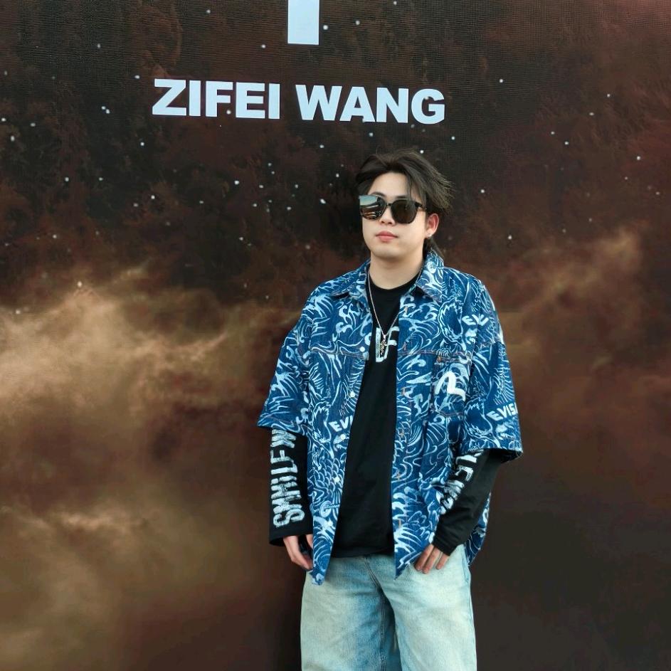 小天北鼻.