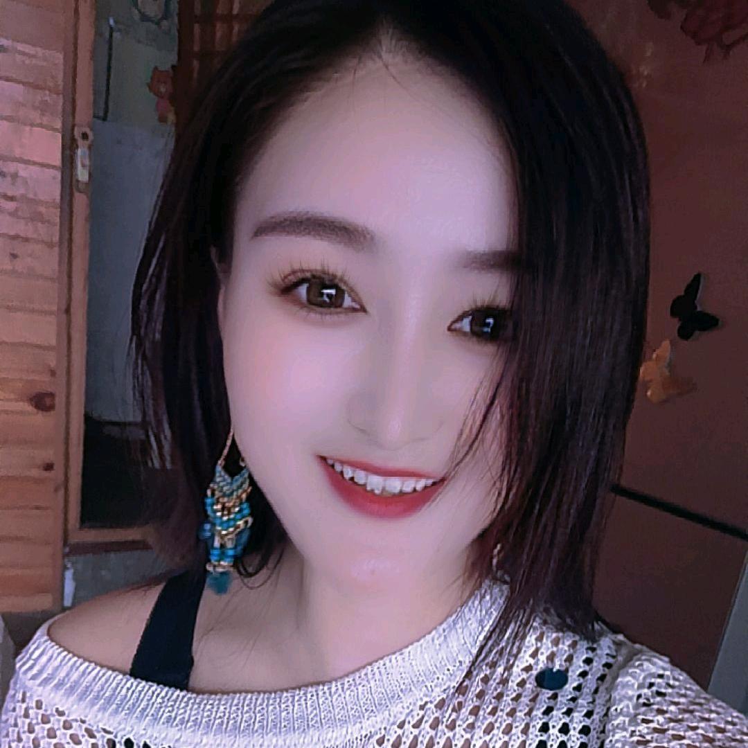 爱跳舞的防腐木姐
