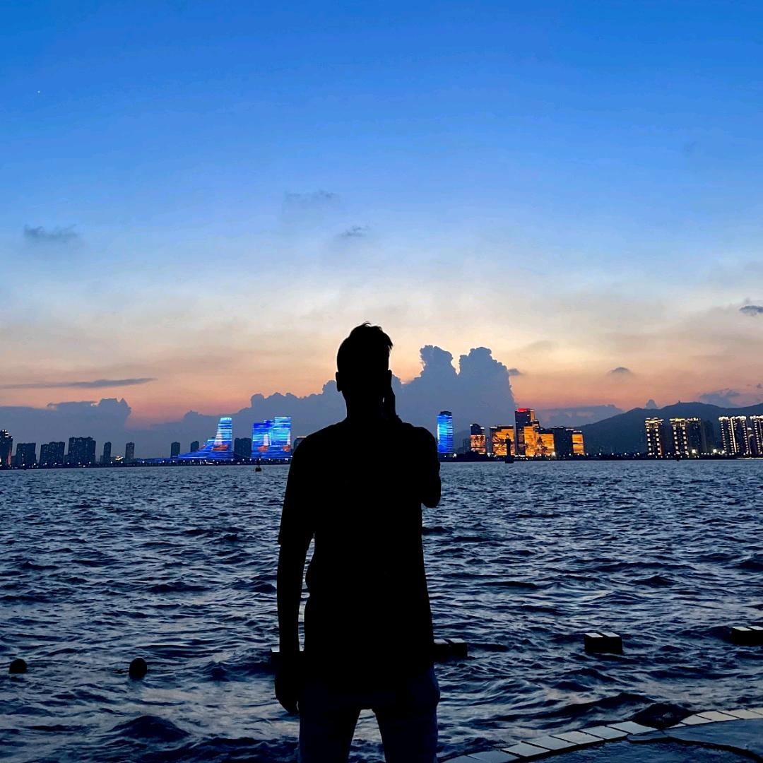 小小黄小爷